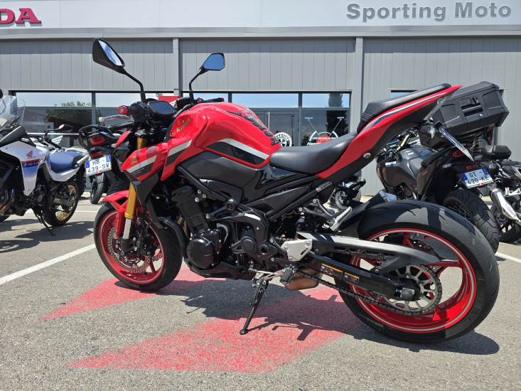 KAWASAKI Z 900 / Z900 - AIX-EN-PROVENCE