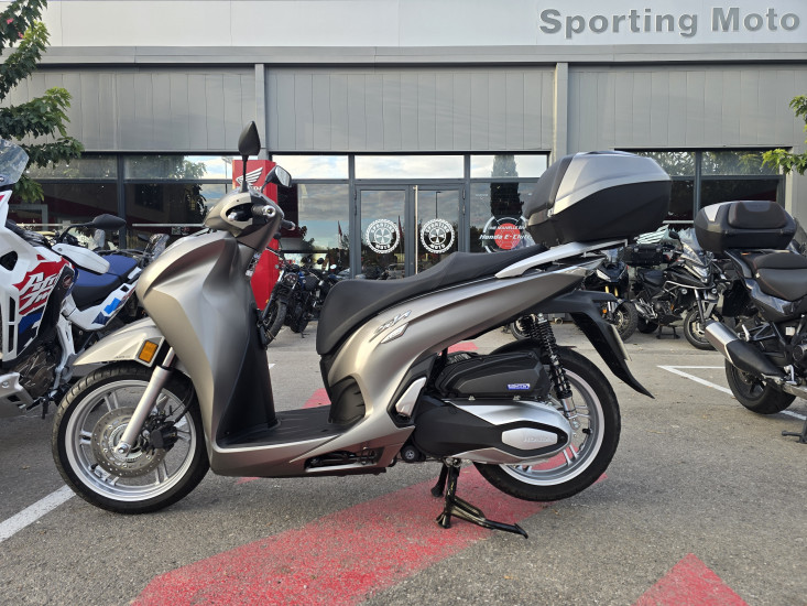 HONDA SH 350 TOP BOX - AIX-EN-PROVENCE