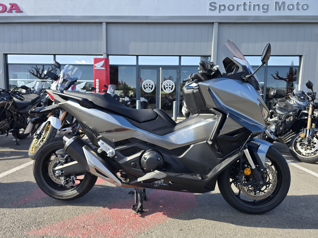 HONDA NX 500 MASTER  RIVERY 