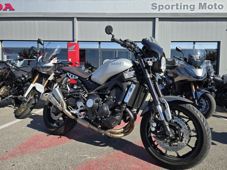 YAMAHA XSR 900 - AIX-EN-PROVENCE