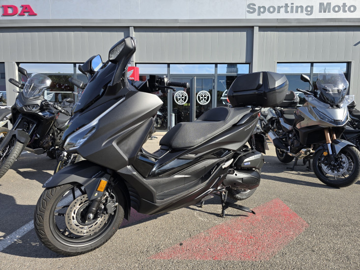 HONDA FORZA 125 / NSS125 / NSS 125 / TOP BOX - AIX-EN-PROVENCE